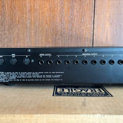 YAMAHA TX802 FM TONE GENERATOR SYNTHESIZER 2U RACK w/ box New internal battery image 9