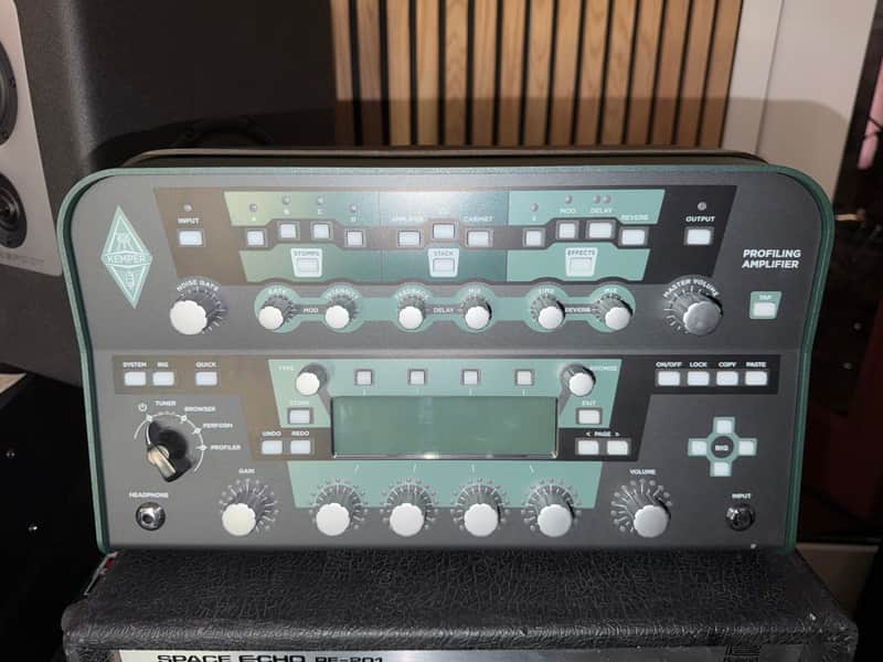 Kemper Amps Profiler PowerHead 600-Watt Digital Modeling Guitar Amp Head with Remote 2013 - 2025 - Black image 1