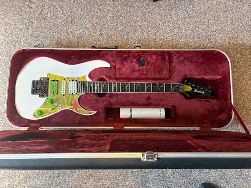 Ibanez RG2550 MZ Prestige 2008 - Galaxy White image 1