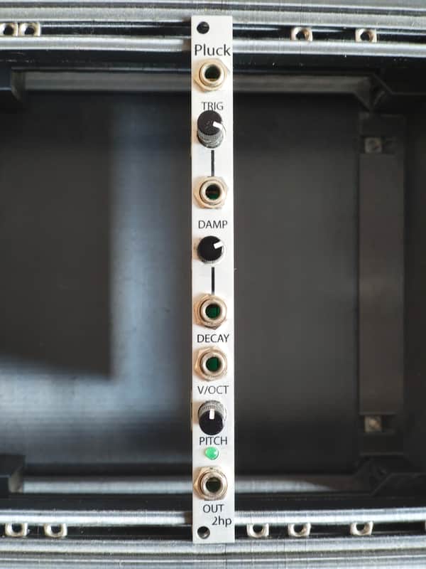 2hp Pluck 2010s - Silver image 1