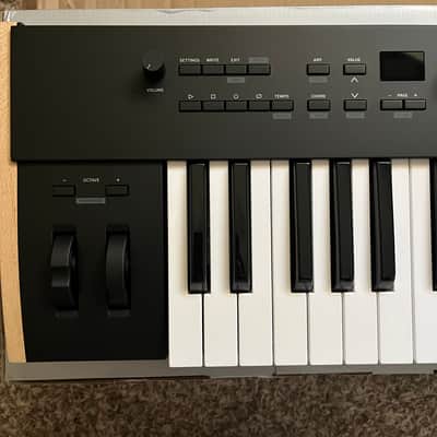 Korg Keystage 61-Key MIDI Controller 2024 - Present - Black image 3