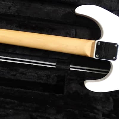 Charvette Model 270 - 1990 image 3