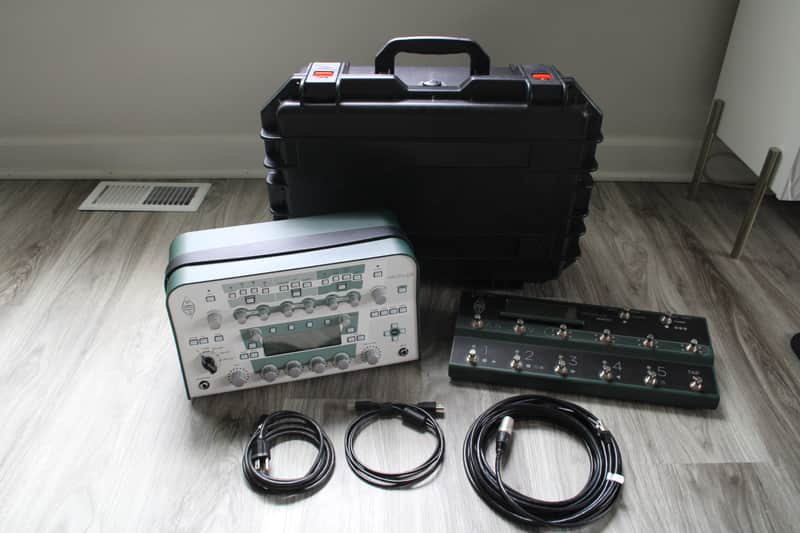 Kemper Amps Profiler Head with Remote and Flight Case 2011 - 2025 - White image 1