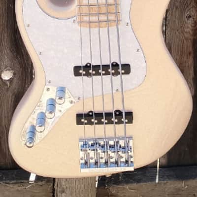 Bass Mods Cali K5 2025 - All Bartolini setup Left Hand image 2
