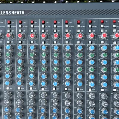 Allen & Heath GL2400 16 - Black image 6