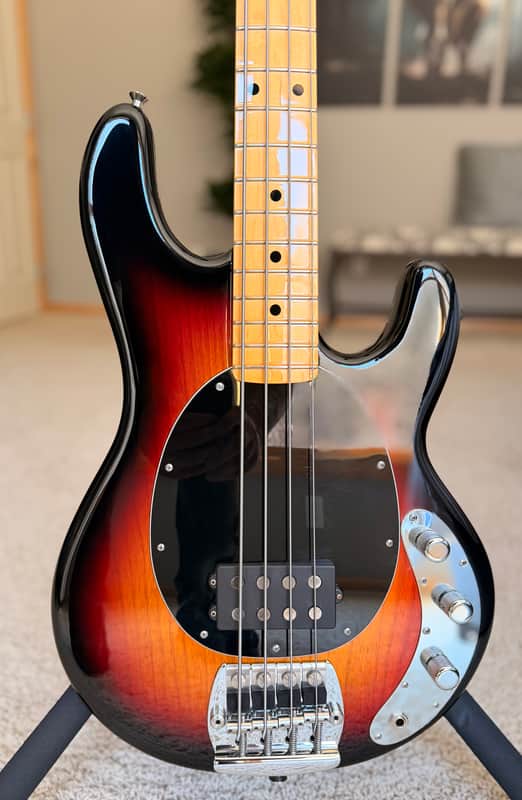 Ernie Ball Music Man Retro '70s StingRay Bass Guitar