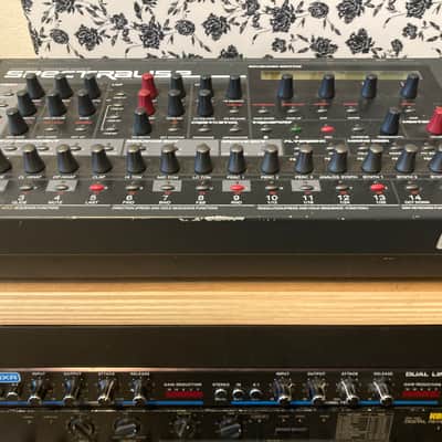 Radikal Technologies Spectralis 2 - Black image 3