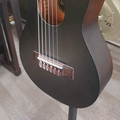 Yamaha GL1 Guitalele - Black image 2