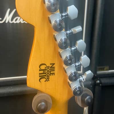 Fender Nile Rodgers Signature Hitmaker Stratocaster 2022 - Present - Olympic White image 5