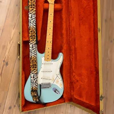 Fender Yngwie Malmsteen US Signature Stratocaster with Maple Fretboard 1988 - Sonic Blue image 7