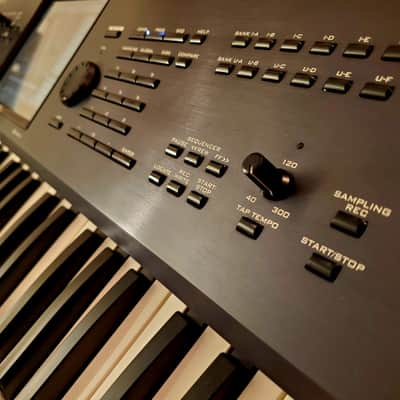 MUST SEE!!! KORG KRONOS 61 FULLY INSPECTED/SERVICED AND IN AMAZING CONDITION! image 15
