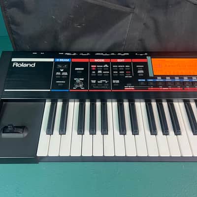 Roland Juno G 61-Key 128-Voice Expandable Synthesizer 2006 - 2007 - Black with bag image 2