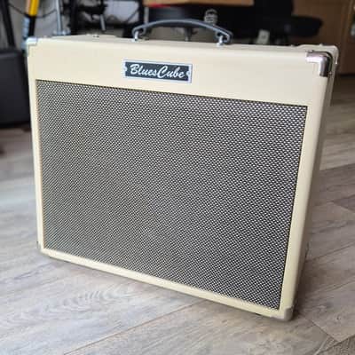 Roland Blues Cube Stage combo with switching pedal and cover image 1