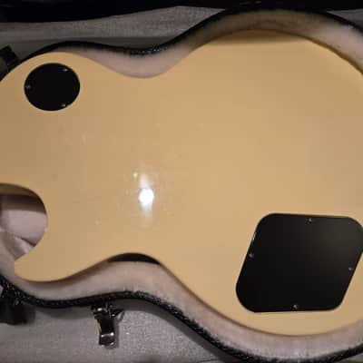 Gibson Les Paul Custom Classic Maple Top with Maple Fretboard 2012 - 2013 - Alpine White image 5