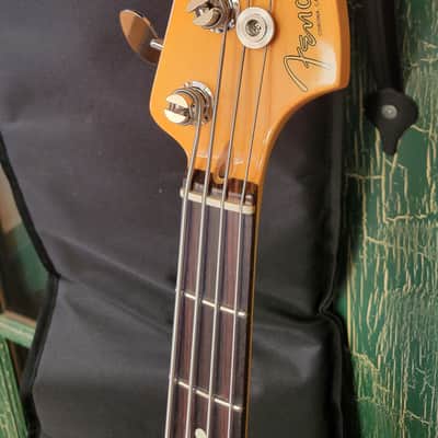 2025 Fender American Professional Classic Jazz Bass in Firemist Gold wDeluxe Bag image 10