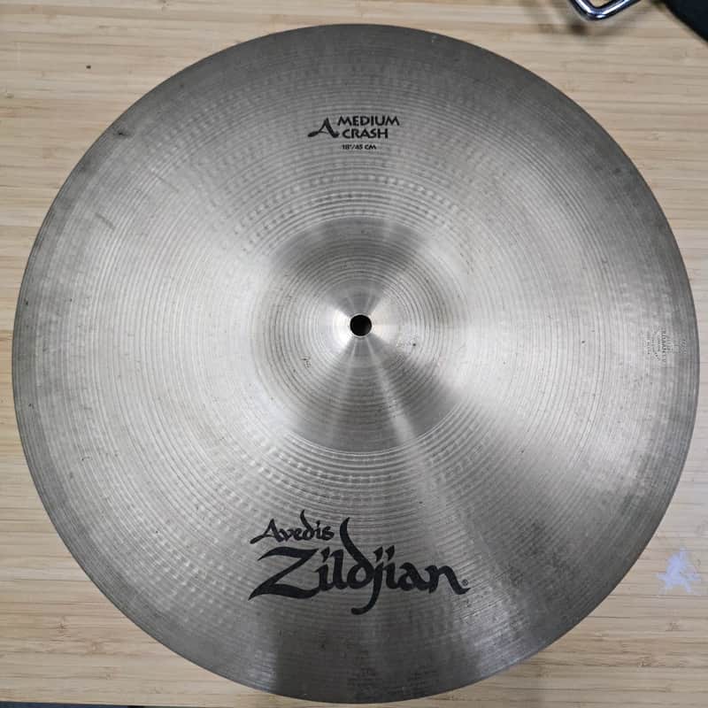 Zildjian 18" A Series Medium Crash Cymbal image 1