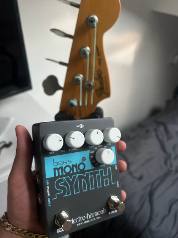 Electro-Harmonix Bass Mono Synth