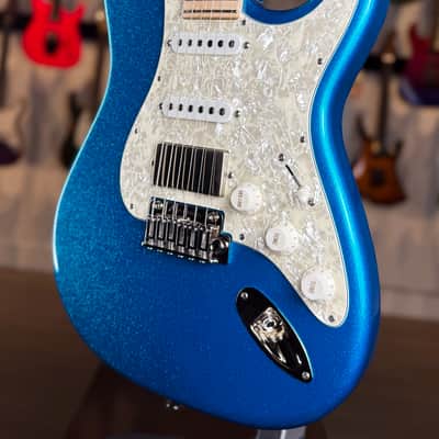 Tom Anderson Icon Classic - Big Sparkle Candy Apple Blue In Distress Level 1 - Custom Shop Stratocaster image 7