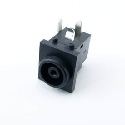 Korg - SP280, PA300, VT40X - DC Jack