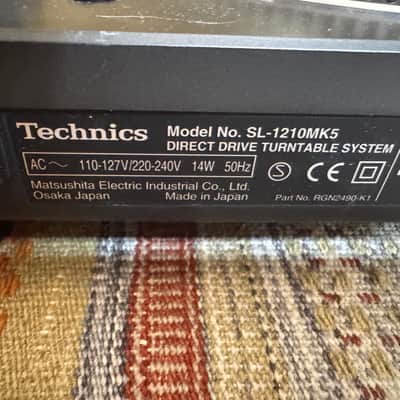 Technics SL- 1210 MK5 (with flight case) image 13