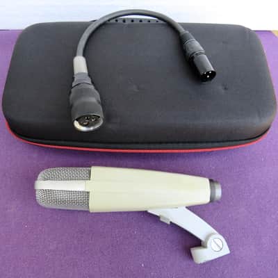 Sennheiser MD 421-2 Cardioid Dynamic Microphone image 2