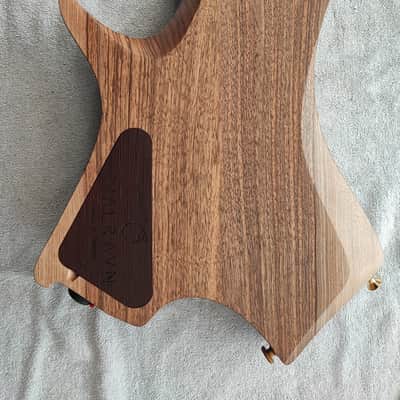 Valravn Surtr 8-String Headless Custom E-Gitarre image 7