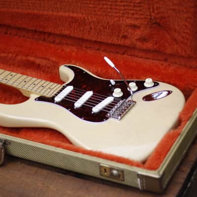 Fender Buddy Guy Stratocaster 1996 - Honey Blonde image 3