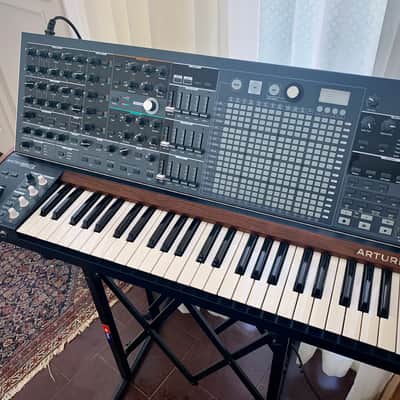 Arturia MatrixBrute + Thomann flightcase image 2