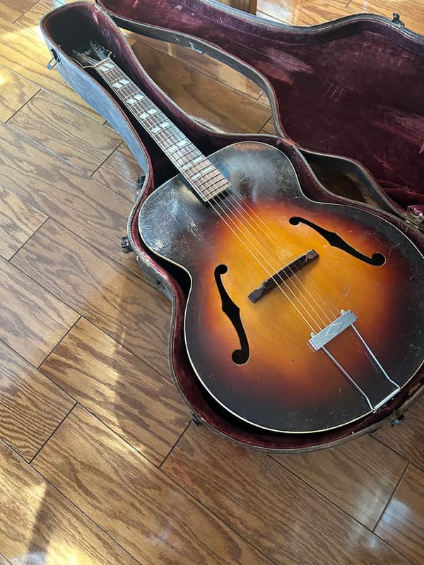 Gibson L-7 1942 - Burst image 1