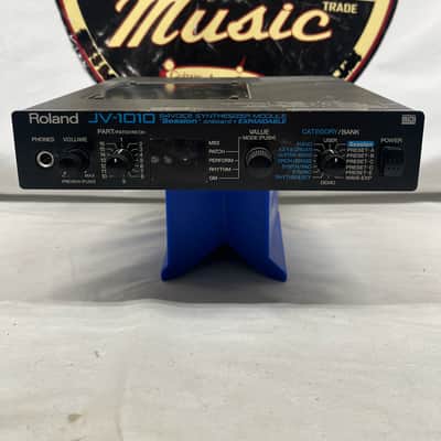 Roland JV-1010 64 Voice Synthesizer Module image 2