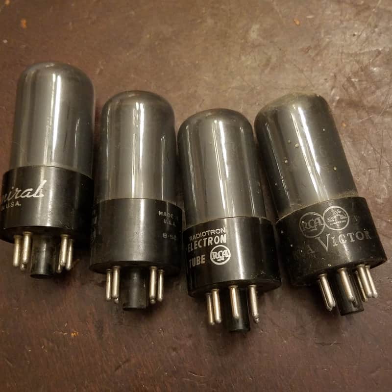 RCA ONE (1) 6V6GT AT1000 TESTED Vacuum Tube greyglass black plate Beam Power 6V6 1945-1958 image 1