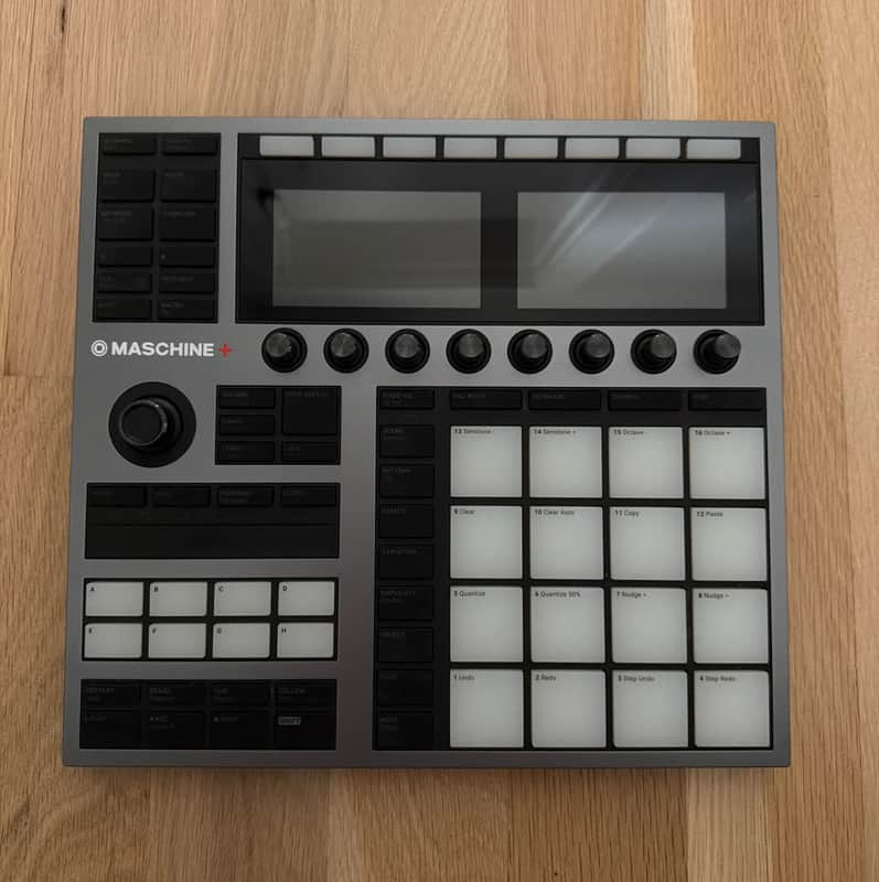 Native Instruments Maschine Plus 2020 - Present - Black image 1
