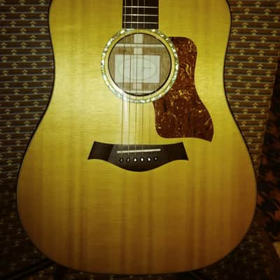 Taylor 510 LTD 2002 image 3