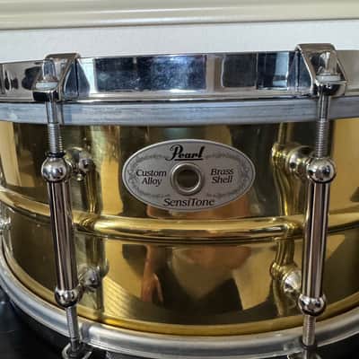 Pearl 14x5.5" SensiTone Custom Alloy Brass Snare Drum - Deluxe Tube Lug Edition (1990s) w/Case image 2