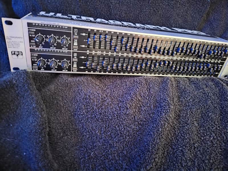 Never used, Behringer Ultragraph Pro FBQ3102HD 31-Band Stereo Graphic EQ 2015 - Present - Standard image 1