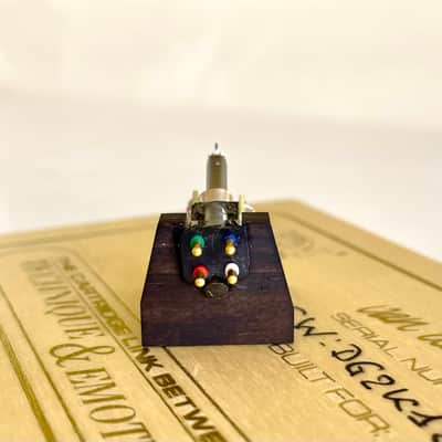 Van den Hul Colibri XGW MC Cartridge, African Blackwood Body, 24K Gold Coils, VDH-1S Stylus image 16