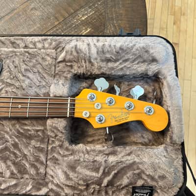 Fender American Professional II Precision Bass V with Rosewood Fretboard 2026 - Olympic White image 5