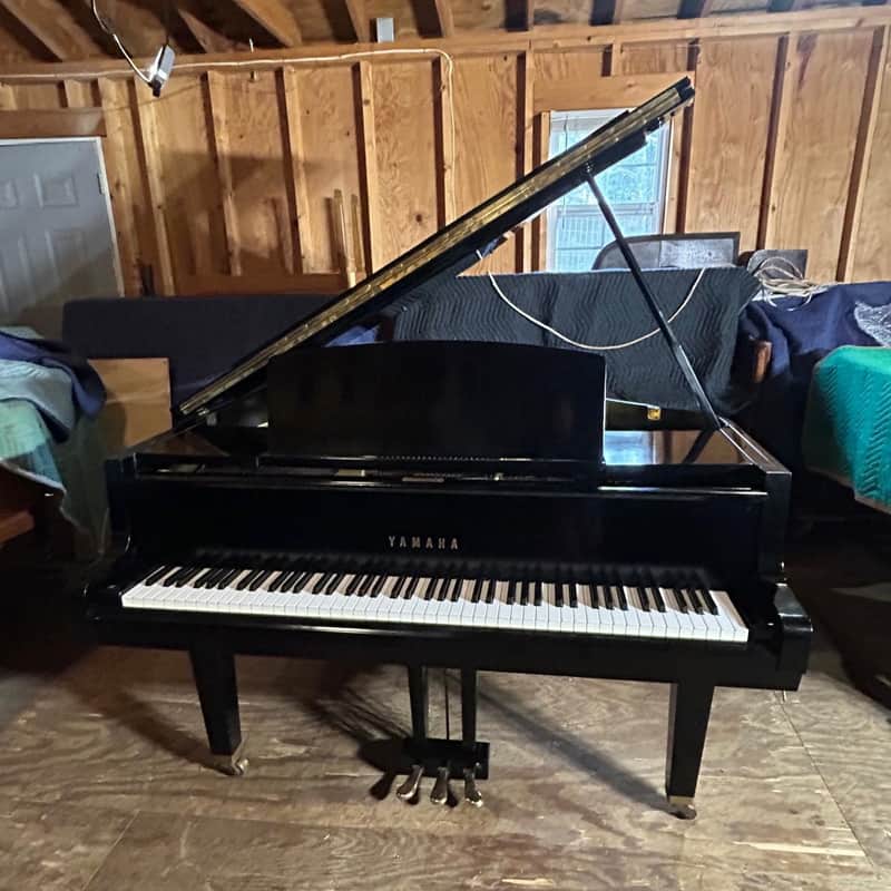 Yamaha G1 Grand Piano - 5'3" Ebony Great Sound image 1