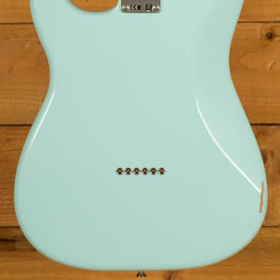 Fender Tom DeLonge Stratocaster - Rosewood - Daphne Blue *B-Stock* image 2