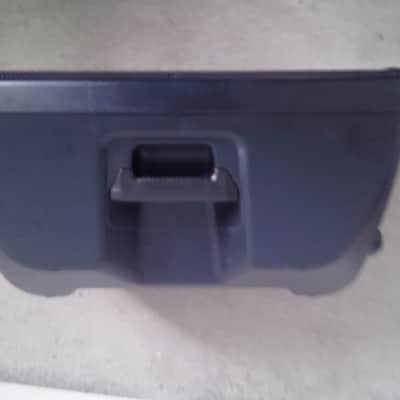 Yamaha DBR12 12" Active Speaker (pair) + padded speaker covers image 9