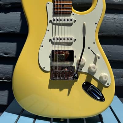 Tom Anderson Guitarworks Icon Classic 2025 - Mellow Yellow image 2