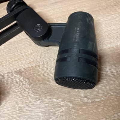Sennheiser e604 Cardioid Dynamic Drum Microphone 1998 - Present - Black image 3
