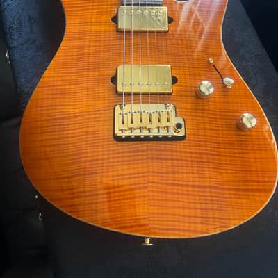 Suhr Modern Trans Amber Maple Flame image 14