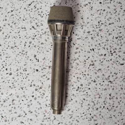 Vintage microphone AKG D190E / 5pin connector image 2