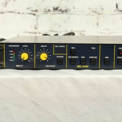 Vintage KORG SDD-2000 Rackmount Sampling & Digital Delay image 2