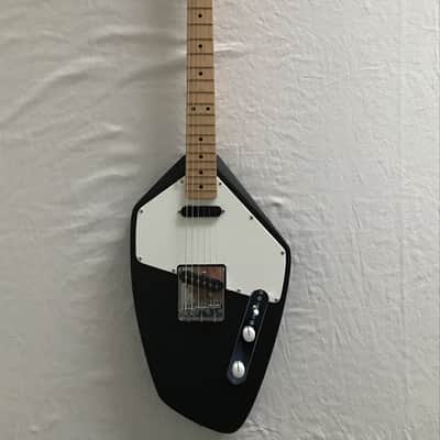Electric Guitar - Black Fantomcaster - T-Style - Black Fantom 040 image 2