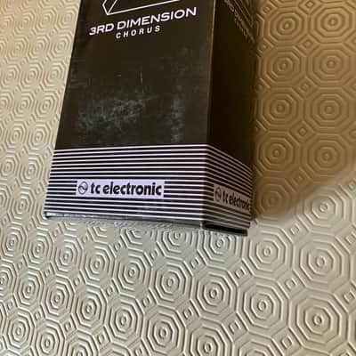 TC Electronic 3rd Dimension Chorus 2019 - Present - Purple image 3