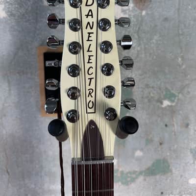 Danelectro Vintage 12-String - Vintage White image 6