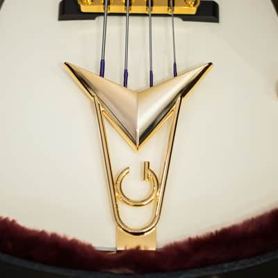 Gretsch G6136B-TP Tom Petersson Signature Falcon Bass 2017 - Present - White image 4