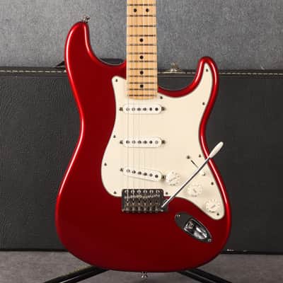 Immagine Fender American Special Strat - Candy Apple Red - 2nd Hand - 1
